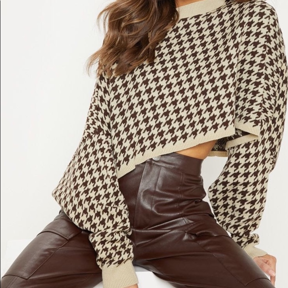Stone Dogtooth Knitted Cropped Jumper